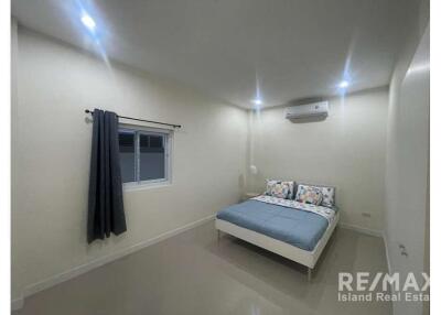 200 Sqm., 2 Beds, 2 Baths Townhouse listed for ฿ 28,000./Month