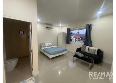 200 Sqm., 2 Beds, 2 Baths Townhouse listed for ฿ 28,000./Month