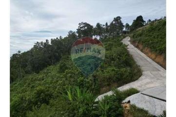 3,200 Sqm. Land listed for ฿ 9,000,000.