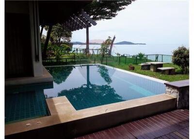 Amazing view with pool villa in Mae Nam beach.