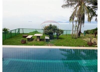 Amazing view with pool villa in Mae Nam beach.