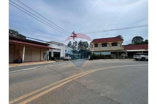 Townhome project near Nathon beach