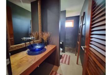 Thai Style Villa For  Sale At Bangrak Koh Samui