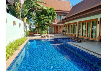 Thai Style Villa For  Sale At Bangrak Koh Samui