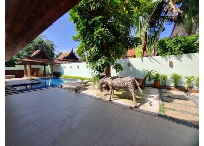 Thai Style Villa For  Sale At Bangrak Koh Samui