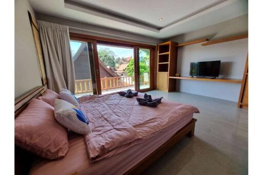 Thai Style Villa For  Sale At Bangrak Koh Samui