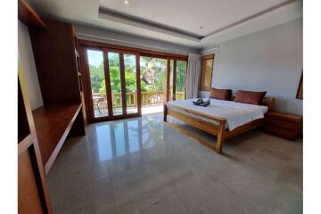 Thai Style Villa For  Sale At Bangrak Koh Samui