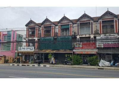 Townhouse for Sale in front of Main Rd in Bophut