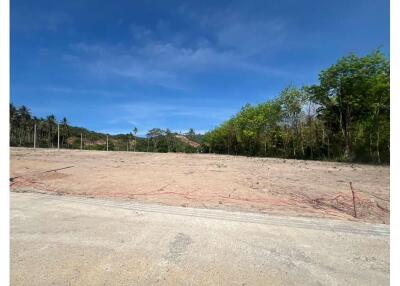 Beautiful Mountain & Sunset View Land for Sale 800 SQ.M @MaeNam Soi 1