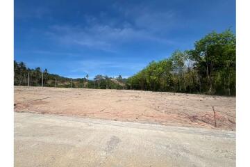 Beautiful Mountain & Sunset View Land for Sale 800 SQ.M @MaeNam Soi 1