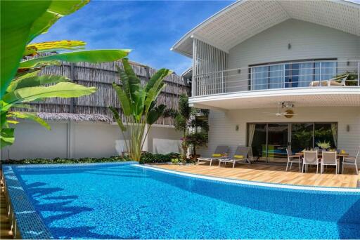 3 bedroom villa at Bantai Beach