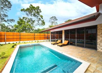 3 Bedroom Pool Villa Close to International Schools in Lamai, Samui