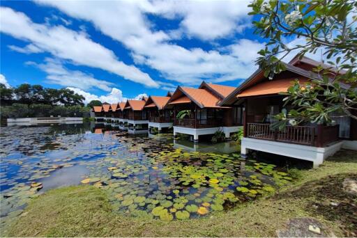 Lotus hotel and villas Koh Samui for sale