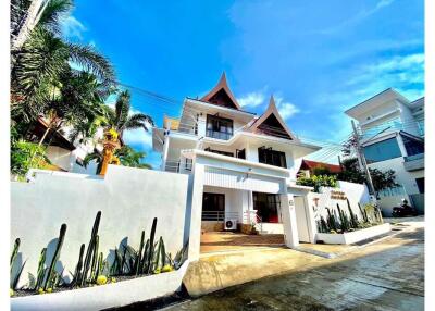 Stunning 4-bedroom Seaview villa for sale just meters from Big Buddha