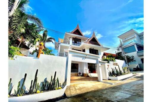 Stunning 4-bedroom Seaview villa for sale just meters from Big Buddha