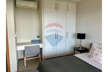 Furnished 3 Beds Condo With a Terrace and Seaview In Maenam For Rent