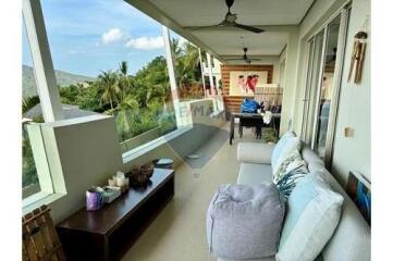 Furnished 3 Beds Condo With a Terrace and Seaview In Maenam For Rent