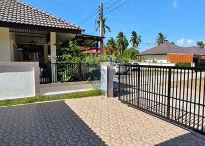 Freehold 2-Bedroom Single House for Sale in Mae Nam, Koh Samui