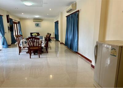 Villa 4 bedrooms 5 bathroom  for rent  ,Lamai