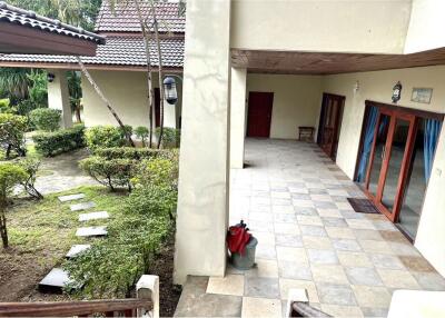 Villa 4 bedrooms 5 bathroom  for rent  ,Lamai