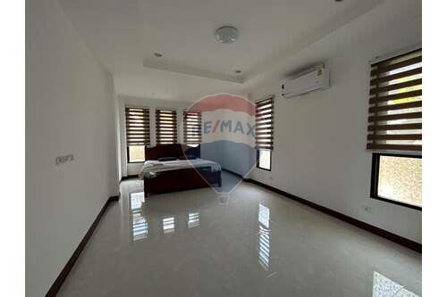 2 BEDROOM HOUSE FOR SALE