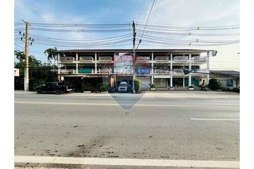 Commercial  Building For Rent Bophut Koh Samui