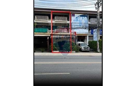 Commercial  Building For Rent Bophut Koh Samui