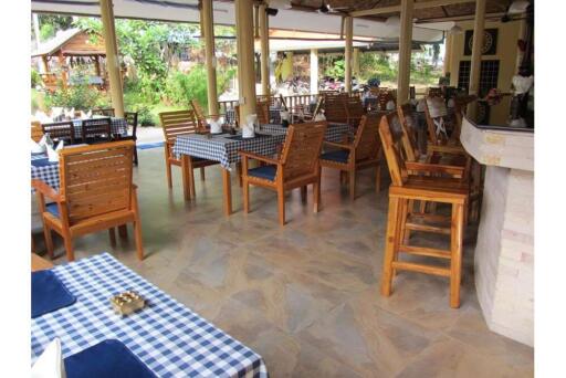 Business  Bungalows And Restaurant At Lamai Beach Koh Samui