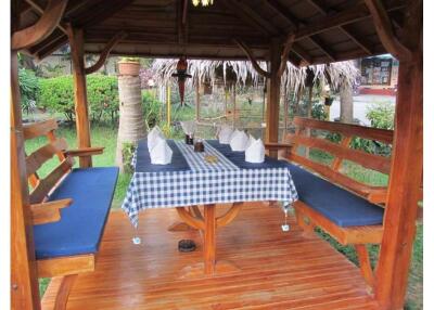 Business  Bungalows And Restaurant At Lamai Beach Koh Samui