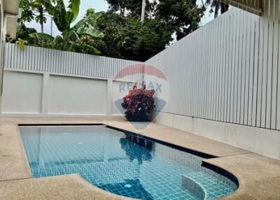 326 Sqm., 3 Beds, 3 Baths Townhouse listed for ฿ 7,900,000.