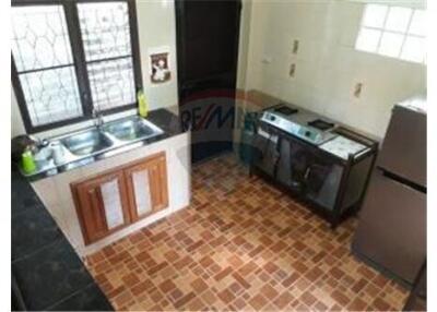 2 BEDROOM HOUSE NEAR THE BEACH SHARED POOL BOPHUT