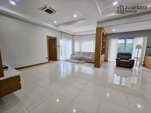 Huge 4 Bedroom Modern Pool Villa In East Pattaya For Rent