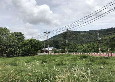 Beautiful plot of land with mountain view and close to Bang Po Beach