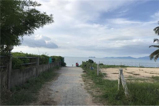 Beautiful plot of land with mountain view and close to Bangpor Beach