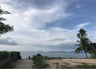 Beautiful plot of land with mountain view and close to Bang Po Beach