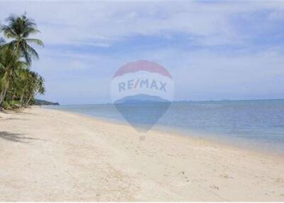 Beautiful plot of land with mountain view and close to Bangpor Beach