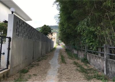 Beautiful plot of land with mountain view and close to Bang Po Beach