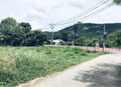 Beautiful plot of land with mountain view and close to Bangpor Beach