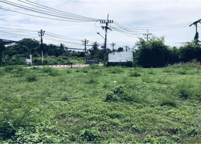 Beautiful plot of land with mountain view and close to Bang Po Beach