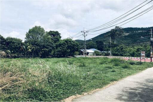 Beautiful plot of land with mountain view and close to Bangpor Beach