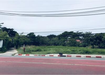 Beautiful plot of land with mountain view and close to Bang Po Beach