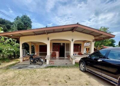 2 Bedrooms Detached House on 1 Ngan 95 Sq.wa of Land by Public Concrete Road