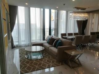 For Rent Condominium Noble Ploenchit  180.61 sq.m, 3 bedroom Duplex