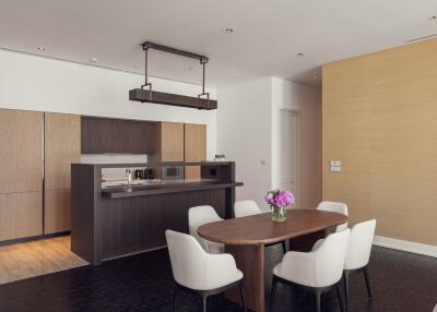 Modern kitchen with dining area