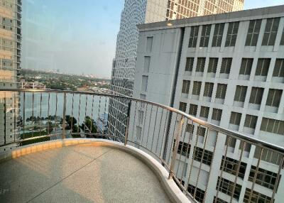 Balcony with city view