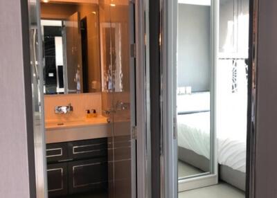 Bedroom with en-suite bathroom