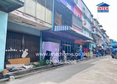 Street view of commercial buildings