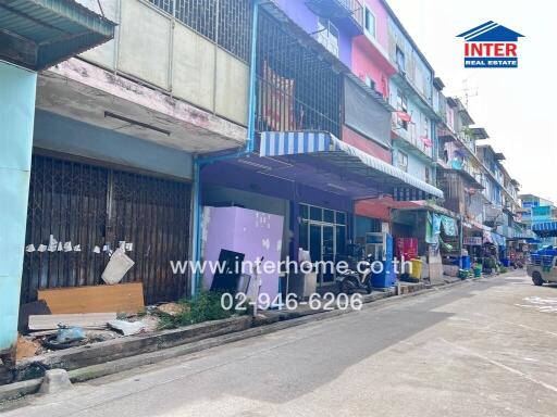 Street view of commercial buildings