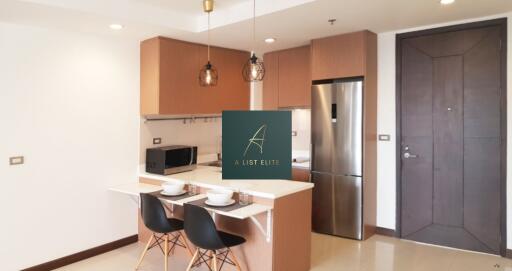 Modern kitchen with dining area