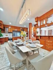 Modern kitchen with dining area